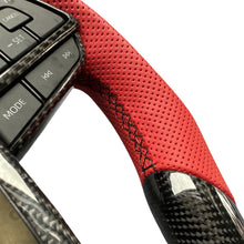Load image into Gallery viewer, GM. Modi-Hub For Toyota 2020-2025 Highlander / Sienna Carbon Fiber Steering Wheel
