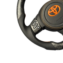 Load image into Gallery viewer, GM. Modi-Hub For Toyota 2006-2017 FJ Cruiser Carbon Fiber Steering Wheel
