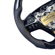 Load image into Gallery viewer, GM. Modi-Hub For Ford 2011-2014 Edge / 2011-2015 Explorer /2011-2020 Flex / 2013-2019 Taurus Piano Black Steering Wheel
