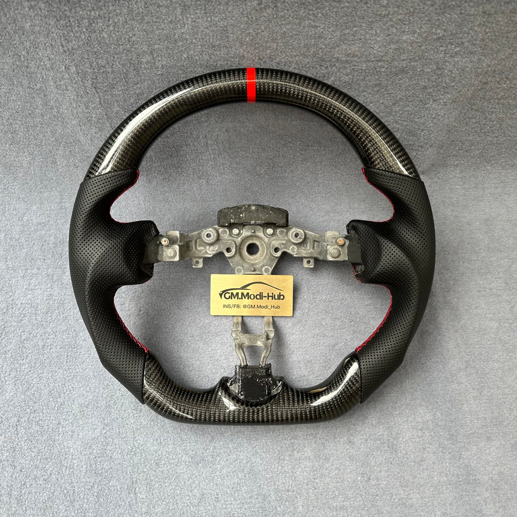 GM. Modi-Hub For Nissan 2009-2020 Z Coupe 370Z / 2018-2019 Sentra / 2009-2014 Maxima / 2010-2019 Juke Carbon Fiber Steering Wheel