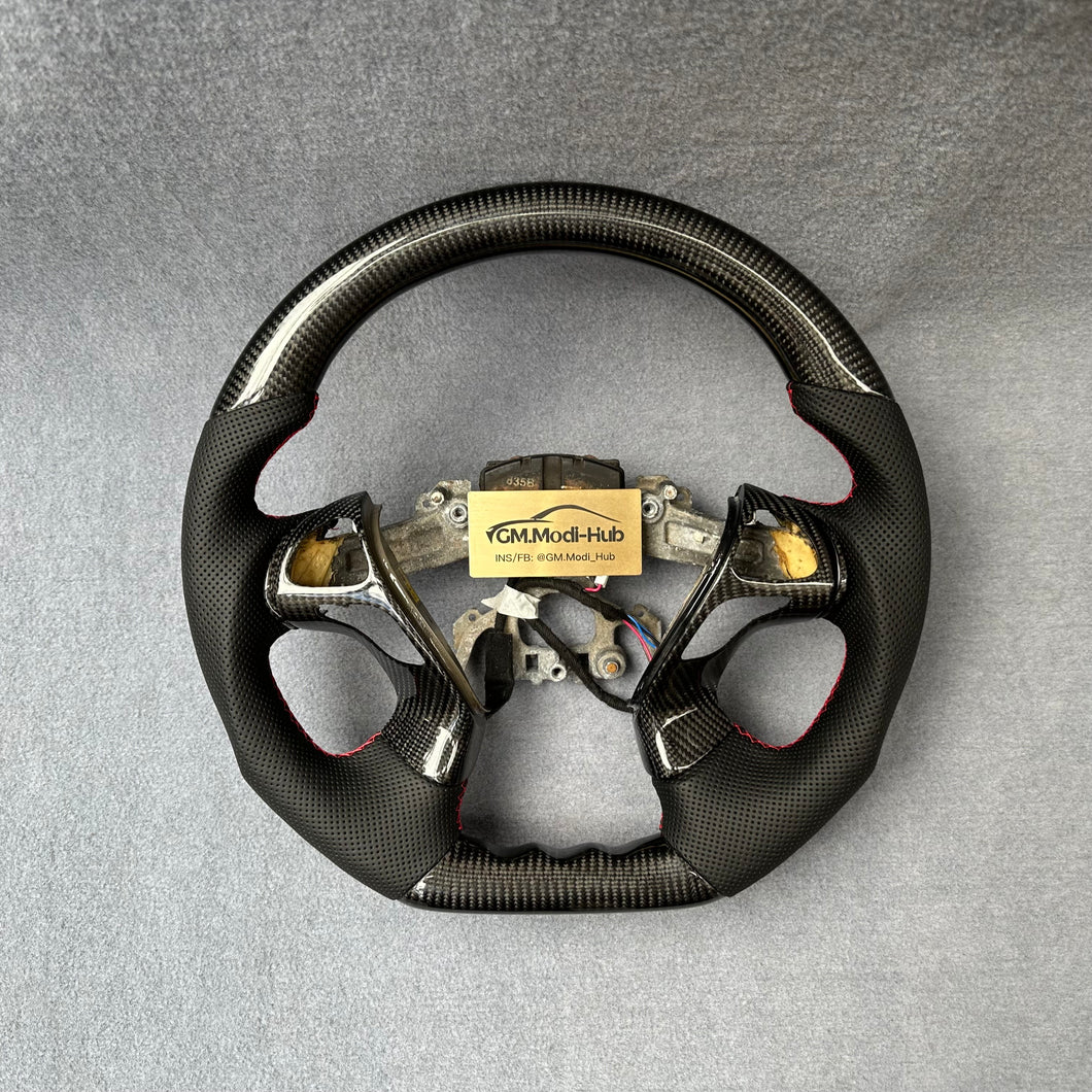 GM. Modi-Hub For Nissan 2015-2023 Murano / 2013-2020 Pathfinder Carbon Fiber Steering Wheel