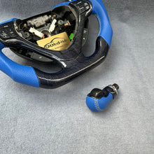 Load image into Gallery viewer, GM. Modi-Hub For Acura 2009-2014 TSX / Honda CU2 Carbon Fiber Steering Wheel
