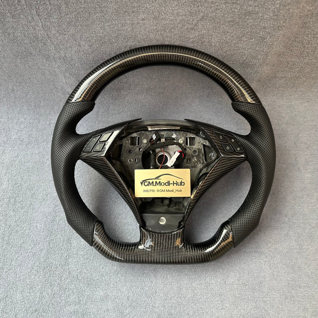 GM. Modi-Hub For BMW E60 E61 Carbon Fiber Steering Wheel