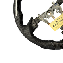 Load image into Gallery viewer, GM. Modi-Hub For Subaru 2004-2007 WRX STI / Forester / Legacy Carbon Fiber Steering Wheel
