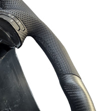 Load image into Gallery viewer, GM. Modi-Hub For Honda 2003-2007 Accord CL9 CL7 / Acura 2004-2008 TSX Carbon Fiber Steering Wheel
