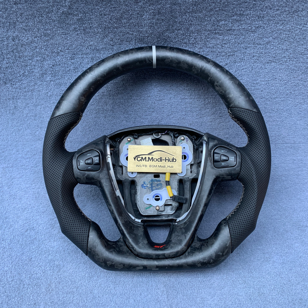 GM. Modi-Hub For Ford 2014-2019 Fiesta ST Carbon Fiber Steering Wheel