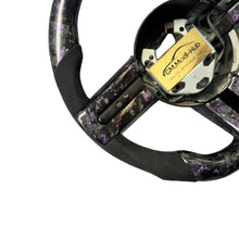 Load image into Gallery viewer, Ford 2005-2009 Mustang Carbon Fiber Steering Wheel | GM. Modi-Hub
