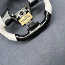 Load image into Gallery viewer, GM. Modi-Hub For Infiniti 2003-2008 FX35 FX45 Carbon Fiber Steering Wheel
