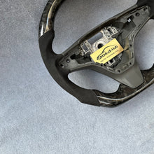 Load image into Gallery viewer, GM. Modi-Hub For Chevrolet 2016-2023 Cruze Carbon Fiber Steering Wheel
