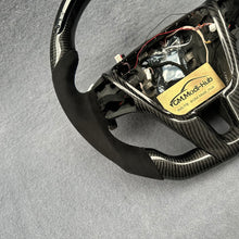 Load image into Gallery viewer, GM. Modi-Hub For Volvo 2011-2018 V60 Carbon Fiber Steering Wheel
