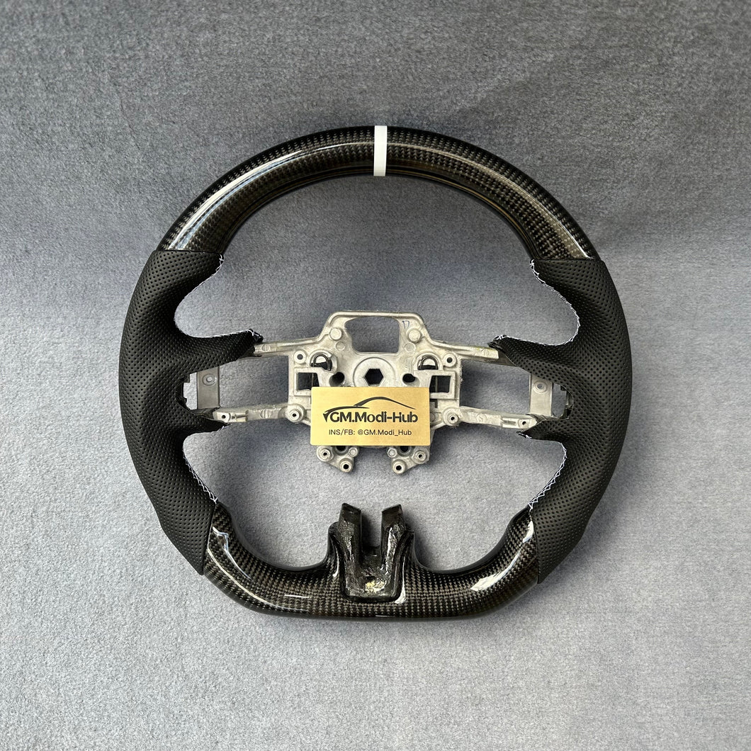 GM. Modi-Hub For Ford 2018-2023 Mustang Carbon Fiber Steering Wheel