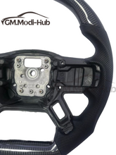 Load image into Gallery viewer, GM. Modi-Hub For Land Rover 2020-2023 Defender / 2021-2023 Discovery Sport Carbon Fiber Steering Wheel
