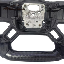 Load image into Gallery viewer, GM. Modi-Hub For Land Rover 2020-2023 Defender / 2021-2023 Discovery Sport Carbon Fiber Steering Wheel
